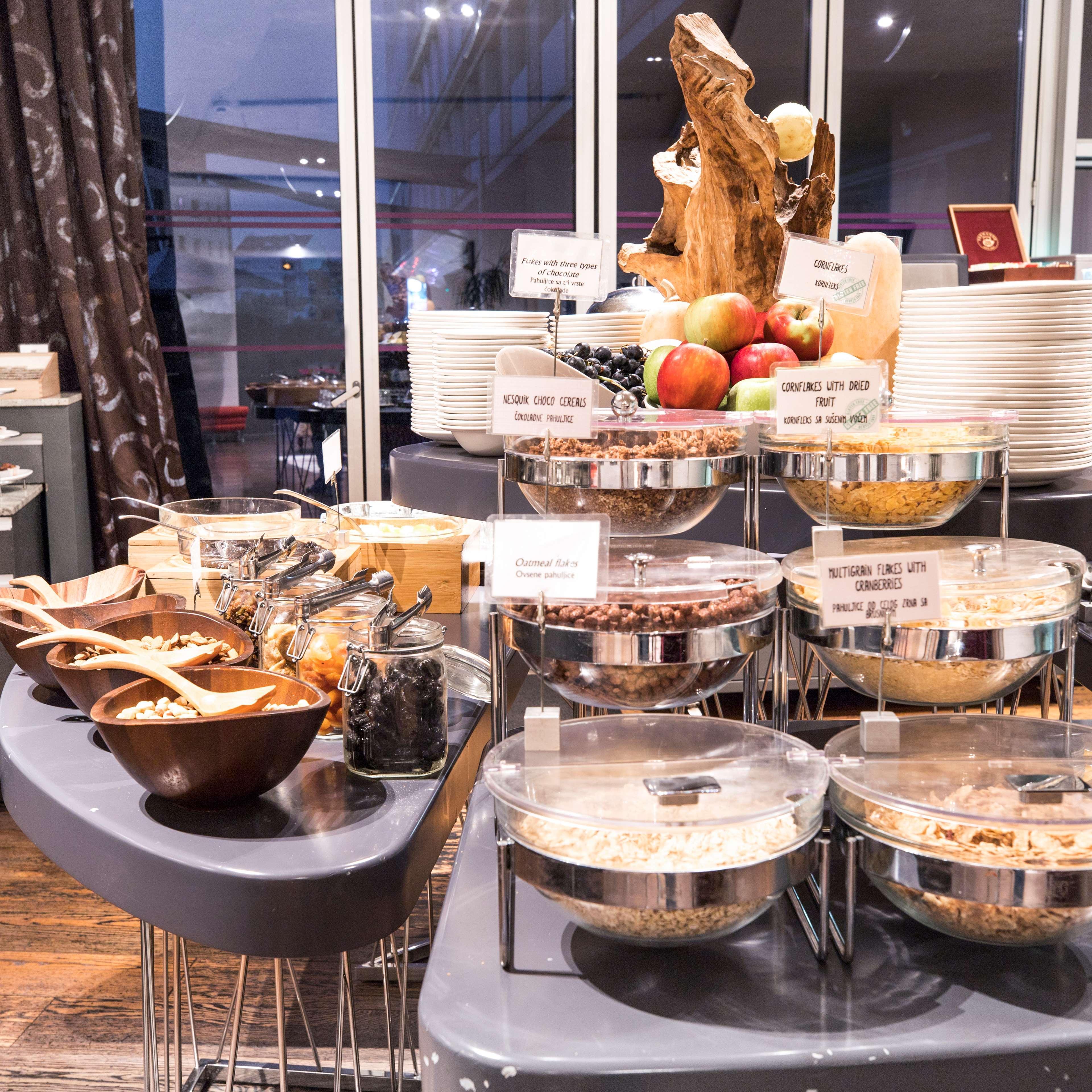 Nobel Zira Hotel Beograd Ngoại thất bức ảnh